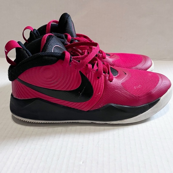 Nike Team Hustle D9 Basketball Sneakers Red & Black - Picture 3 of 10